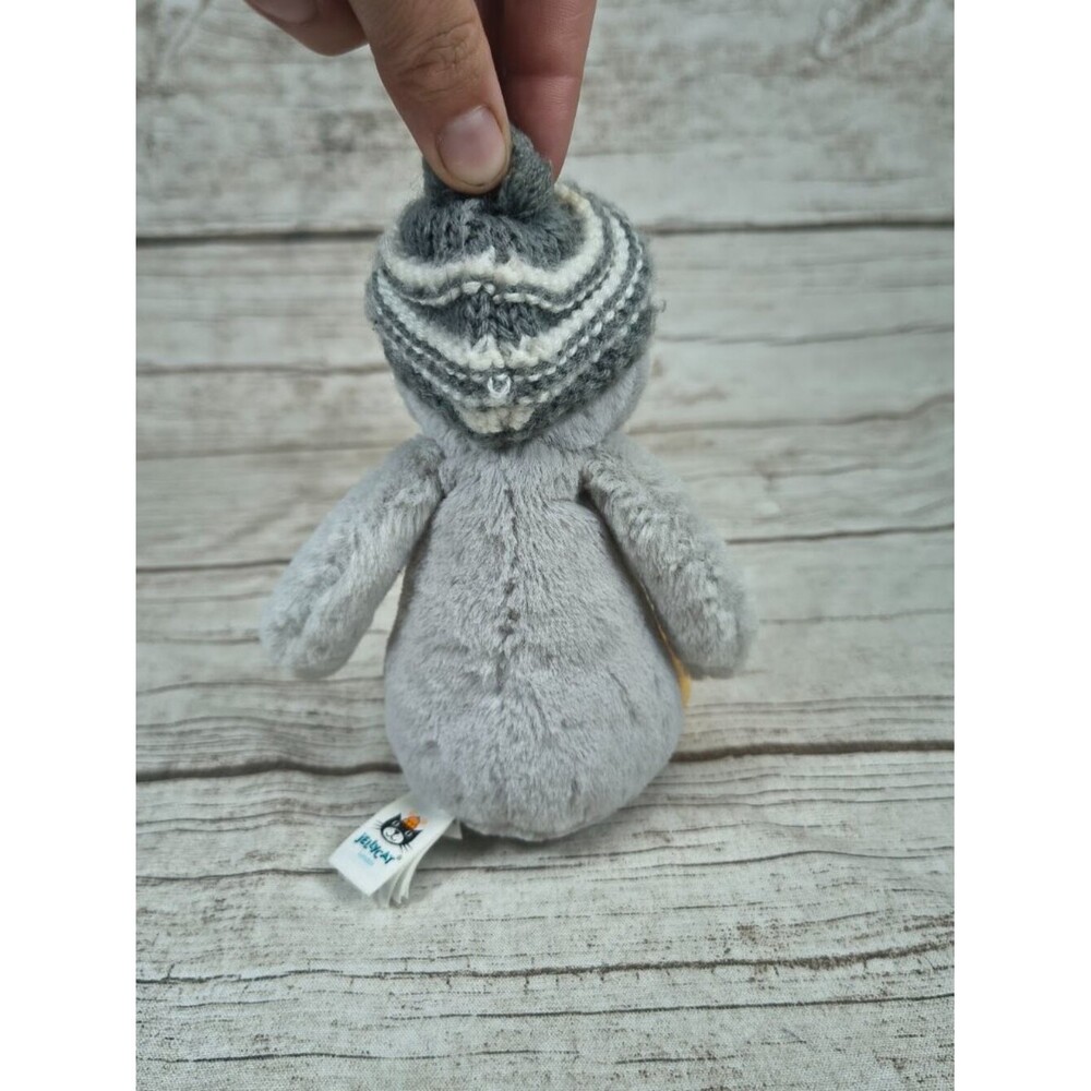 Jellycat Bashful Bobble Hat Penguin - Picture 5 of 6